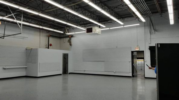 Auto Dealer / Service Facility: 6420 Joliet Rd, Countryside, IL 60525